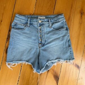 Good American Bombshell Shorts • Light Blue Jean Shorts • Size 2/26 • Denim